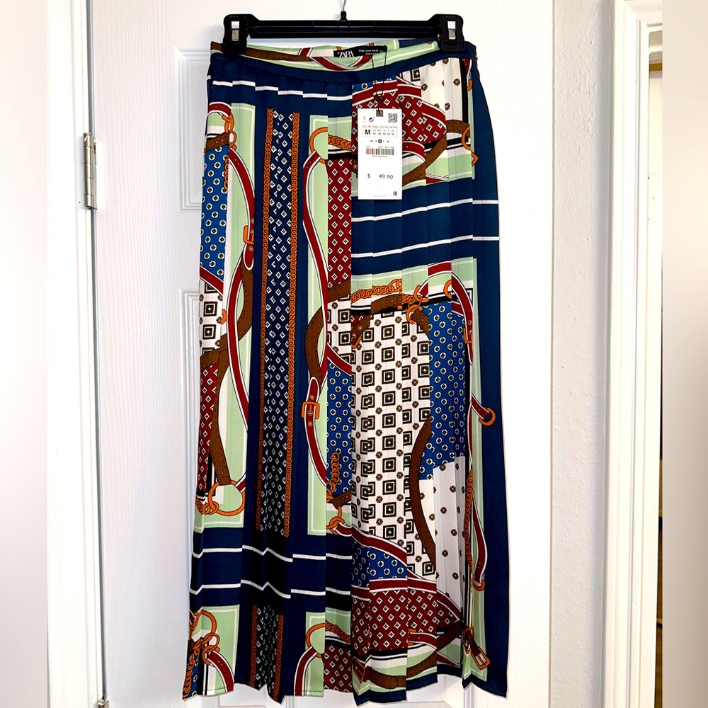 Zara pleated maxi/midi skirt size M NWT